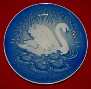 BING & GRONDAHL Large Plate Mother's Day Swans Jubilee 1969-1984 Made in Denmark - Picture 1 of 2