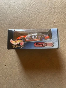 JOHN ANDRETTI #43 STP HOT WHEELS BLACK CHROME DELUXE 1/43 DIECAST - Picture 1 of 6