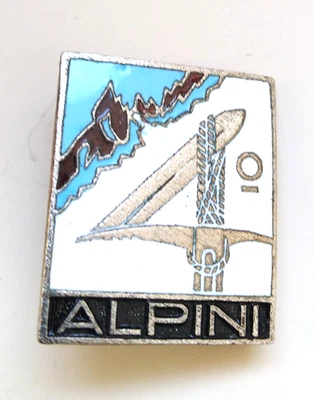 DISTINTIVO ALPINI BRIGATA TAURINENSE 4° REGGIMENTO ALPINI MOD. MEDIO  - Immagine 1 di 2