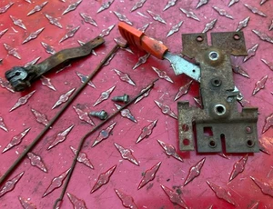 Throttle Control Bracket 34677, Governor Lever 33454, 33878, 34667 Tecumseh - Picture 1 of 3