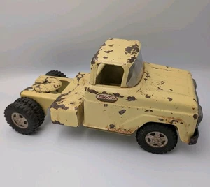 VINTAGE CIRCA 1960 TONKA TOYS LT.YELLOW SEMI-TRUCK PLEASE SEE PICS & DESCRIPTION - Picture 1 of 6