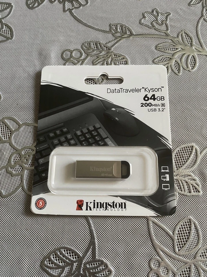 Chiavetta USB 3.2 PEN DRIVE Capacità 64 GB  NON EFFETTIVI KINGSTON .....[nuovo] - Immagine 1 di 1
