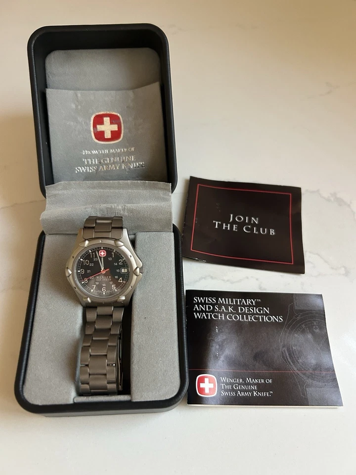 Wenger SMT Design Swiss Army Watch 100m WR 095-0695 Quartz White Dial