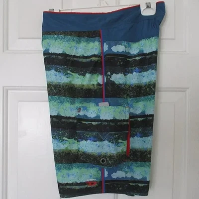 Pantalón corto de natación Diesel Young para hombre azul/verde - talla 32W* Foto 1 de 4