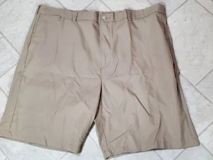 Ben Hogan Performance Golf Shorts Beige Chino Mens Size 46 Tag (43x9 Fit) - Picture 1 of 9