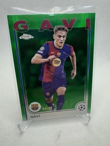 2024-25 Topps Chrome UCC Gavi Green Refractor / 99 Barcelona #6 - Bild 1 von 2