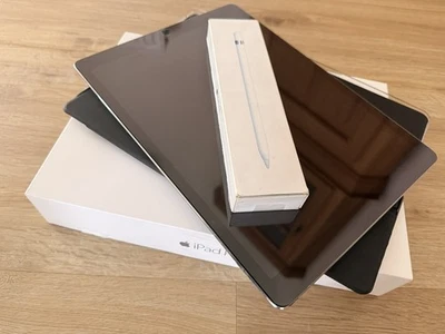 iPad Pro 12,9“  128 GB, 1. Generation, silber, Wi-Fi mit Originalverpackung, TOP - Bild 1 von 4