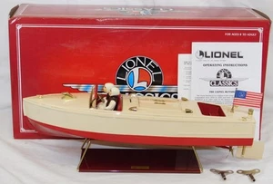 Lionel Classics 6-13802 Runabout Speed Boat Wind Up Repro of #45 Prewar 17" C-8 - Picture 1 of 24