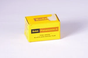 Film Kodak Panatomic-X blanco y negro 36 Exp. FX Expired 06/1966 Vintage - Imagen 1 de 2