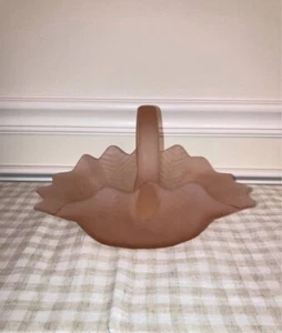 Pink Frosted Art Glass Mikasa Handcrafted by Kurata Basket Vintage Marked - Picture 1 of 6
