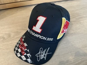 Cap Sebastian Vettel, Formel1, F1, 2010 Champion - Bild 1 von 3