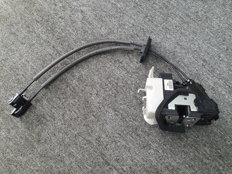 Actuador de pestillo de cerradura de puerta delantera/izquierda OEM 81310-A7031 EMS para Kia Forte 2014~2018 Foto 1 de 4