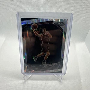 2024-25 Prizm Black JAKOB POELTL Skewed Prizm /249 #185 Toronto Raptors - Picture 1 of 2