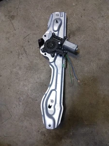 2016-2025 CHEVY MALIBU REAR RIGHT SIDE DOOR WINDOW REGULATOR W/ MOTOR OEM - Picture 1 of 5