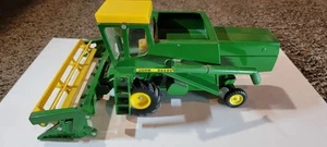 Vintage Ertl John Deere 6600 Combine Plastic Reel Knobby Rear Tires - Picture 1 of 12