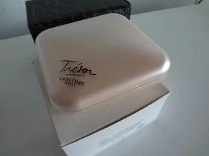 Lancome Tresor pressed perfumed body powder 2.6 oz - Picture 1 of 6