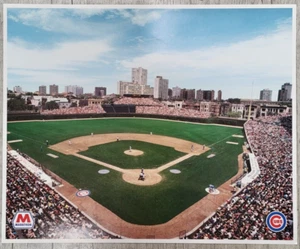 Fantastisches Vintage WRIGLEY FIELD Heimat der Chicago Cubs Marathon Öl Poster - Bild 1 von 3