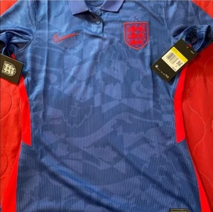 The FA England Football Authentic Nike Women’s Jersey (Small) Retails for $90 - Picture 1 of 7