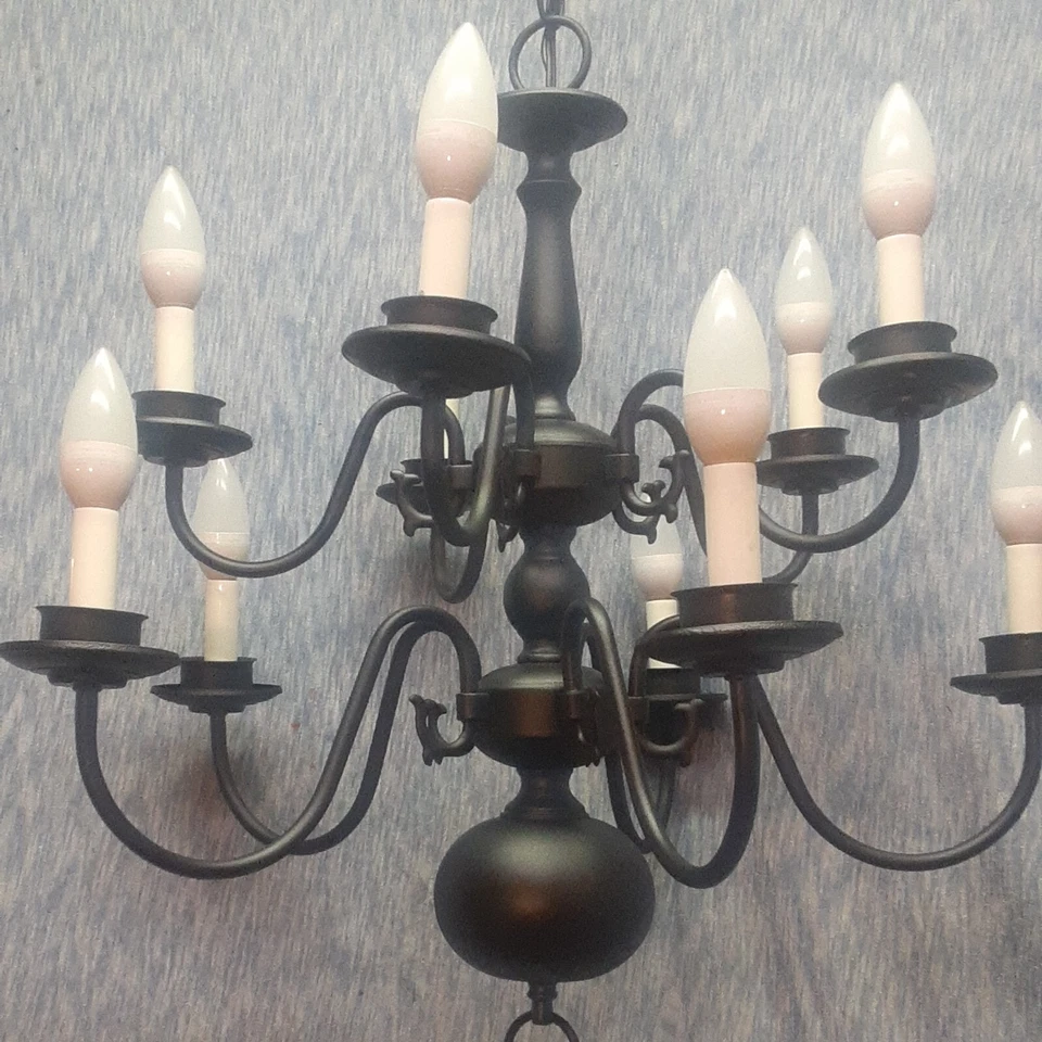 VTG BLACK WILLIAMSBURG STYLE BRASS TEN LED CANDLE LIGHT BULBS 2 TIER CHANDELIER  - Image 1 of 4