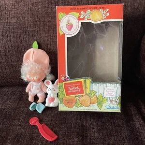 Vtg 1982 Kenner Apricot doll Hopsalot Rabbit pet Strawberry Shortcake With Box - Picture 1 of 10