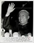 1973 Press Photo Le Duc Tho of Hanoi at Le Bourget Airport in Paris, France