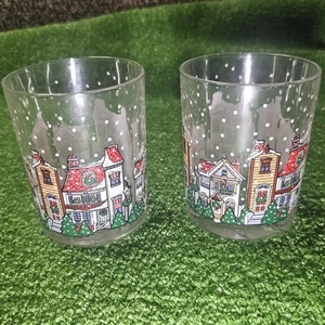 2-Luminarc Navidad Holiday Village Doble Antiguo Vasos Nuevo de Lote Antiguo - Imagen 1 de 5
