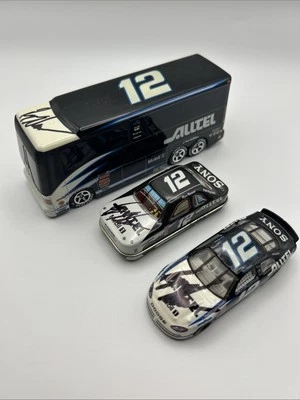 Firmado Ryan Newman Lote 1/64 Hot Wheels Coche Tin Bus Tres Piezas Autografiadas 12 Foto 1 de 4