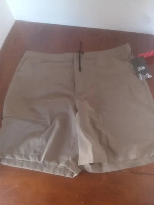 NEW Mountain Hardwear Shorts Mens Green Trek Nylon Hiking Climbing UPF 50 size36 - Image 1 of 4