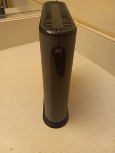 Motorola MB8600 DOCSIS 3.1 Cable Modem Gigabit Ethernet No Power Cord - Picture 1 of 4