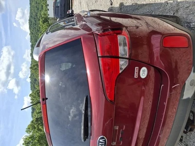 Conjunto de luz trasera derecha pasajero KIA SORENTO 2014-2015 FABRICANTE DE EQUIPOS ORIGINALES usado 3576932 Foto 1 de 4