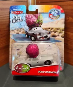 NEU 2023 DISNEY PIXAR AUTOS *DOUG CRANKEL* FARBWECHSLER MASSSTAB 1:55 - Bild 1 von 7