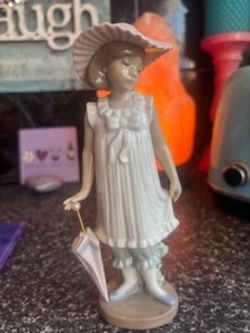 Gorgeous Vintage 1990 NAO Hand Made in Spain Lladro Daisa Figurine Stamped Mint - Picture 1 of 3