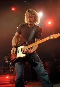 Póster grande Keith Urban 24 pulgadas x 36 pulgadas - Imagen 1 de 1