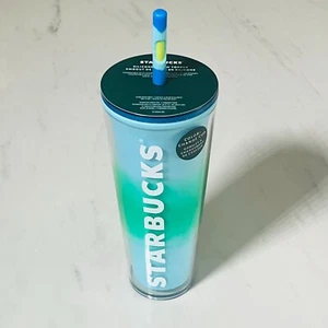 Bicchiere Starbucks 2023 primavera paglia topper fiori blu che cambia colore tazza 24 oz - Foto 1 di 4
