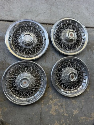 Monte Carlo : 1978, 1979, 1980, 1981, 1982, 1983, 1984-1988, 14" OEM Wire Hubcap - Image 1 of 4