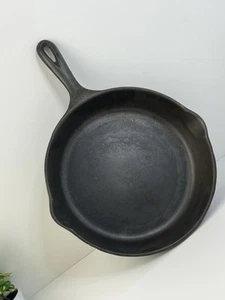 Vintage Wagner Ware Sidney Cast Iron Skillet #8 1058 V 10” USA Stylized Logo Pan - Picture 1 of 10
