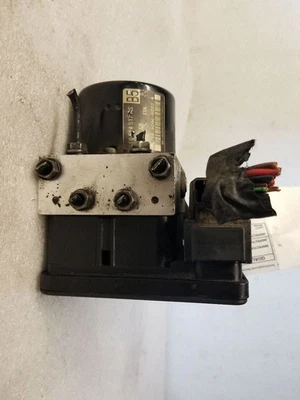 Conjunto de módulo de bomba de freno ABS antibloqueo Volkswagen Jetta 2008-2010 Foto 1 de 3