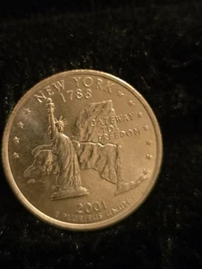 2001 D New York State Quarter Circulated - Picture 1 of 2