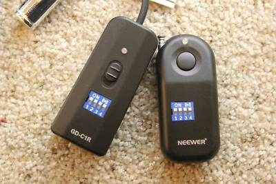 WIRELESS CAMERA REMOTE TRIGGERS ANY MODERN CANON OR CANON MICRO 4/3 CAMERA - Image 1 of 4