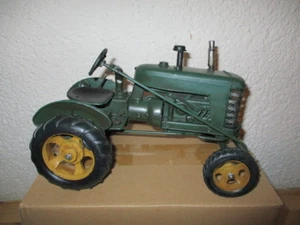 Trecker Traktor grün Nostalgie Blech Modell Antikstil 26 cm - Bild 1 von 4
