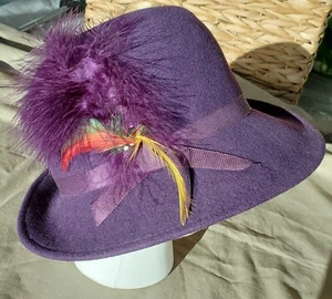 Ladies Fedora Brim Hat 100% Wool Felt Purple Feather Vintage  - Picture 1 of 13