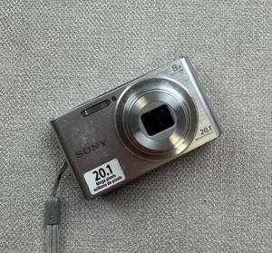 Sony DSC-W830 Cyber-Shot 20,1 MP 8x zoom fotocamera digitale argento polvere nell'obiettivo - Foto 1 di 5