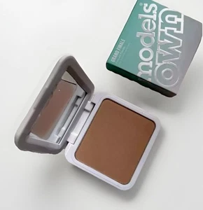 Models Own Grand Finale Face Powder Silky Foundation Matte Pressed Powder deep - Picture 1 of 9