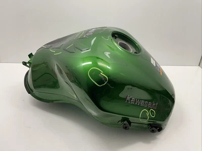 ♻️ Kawasaki Zx 1000 Sx Abs Wkf 2018 - 2020 Damaged Fuel Tank ♻️ - Image 1 of 4