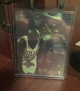 1991-92 Upper Deck Award Winner Holograms #AW1 Michael Jordan Scoring Leader - Picture 1 of 2