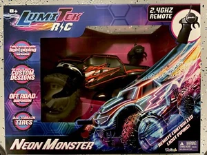 LumiTEK R/C - Camion Gigante al Neon - Tubazioni LED Personalizzabili - Scala 2,4 GHz 1:10 NUOVO - Foto 1 di 9