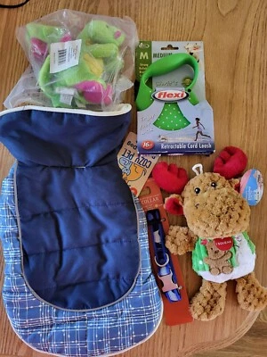 LOT 5 Dog Small Deluxe Jacket Blue Camo Collar Toys Flexi Retractable 16' Leash - Image 1 of 4