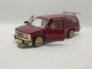 Chevy Suburban Lowrider 1993 Borgoña escala 1:24 Sunnyside ultra raro - Imagen 1 de 12