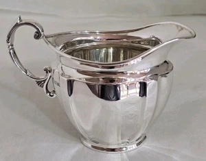 Sterling Silber Sahnekännchen. Sheffield 1922. Von John Round & Son - Bild 1 von 21
