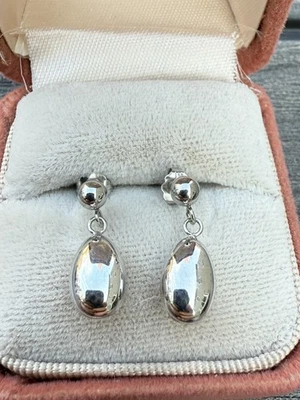 Brincos vintage de ouro branco 14k com gota de lágrima polida alta JCM - Imagem 1 de 4